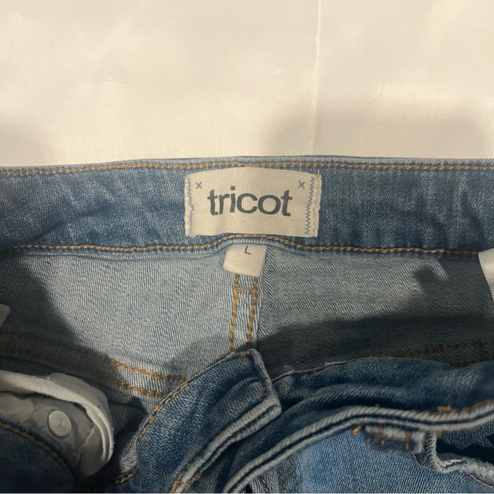 Distressed Tricot Denim Shorts - Size 7 - Picture 4 of 6
